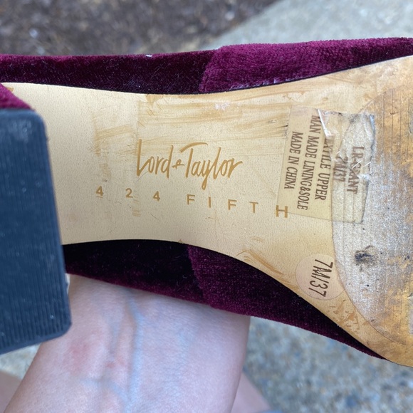 Vintage 1990’s Lord and Taylor Red Velvet Ankle Boots - Picture 8 of 10